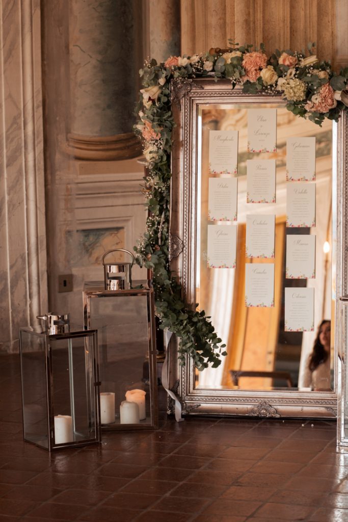Lorenzo_Elisa-Wedding-Mirror-Tableau